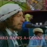 The lyrics IT TAKES A LOT TO LAUGH, IT TAKES A TRAIN TO CRY of BOB DYLAN is also present in the album Live 1975 (2002)